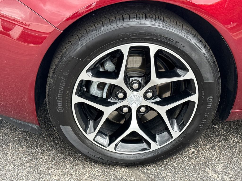 Used 2017 Buick Regal Sport Touring FWD image 13