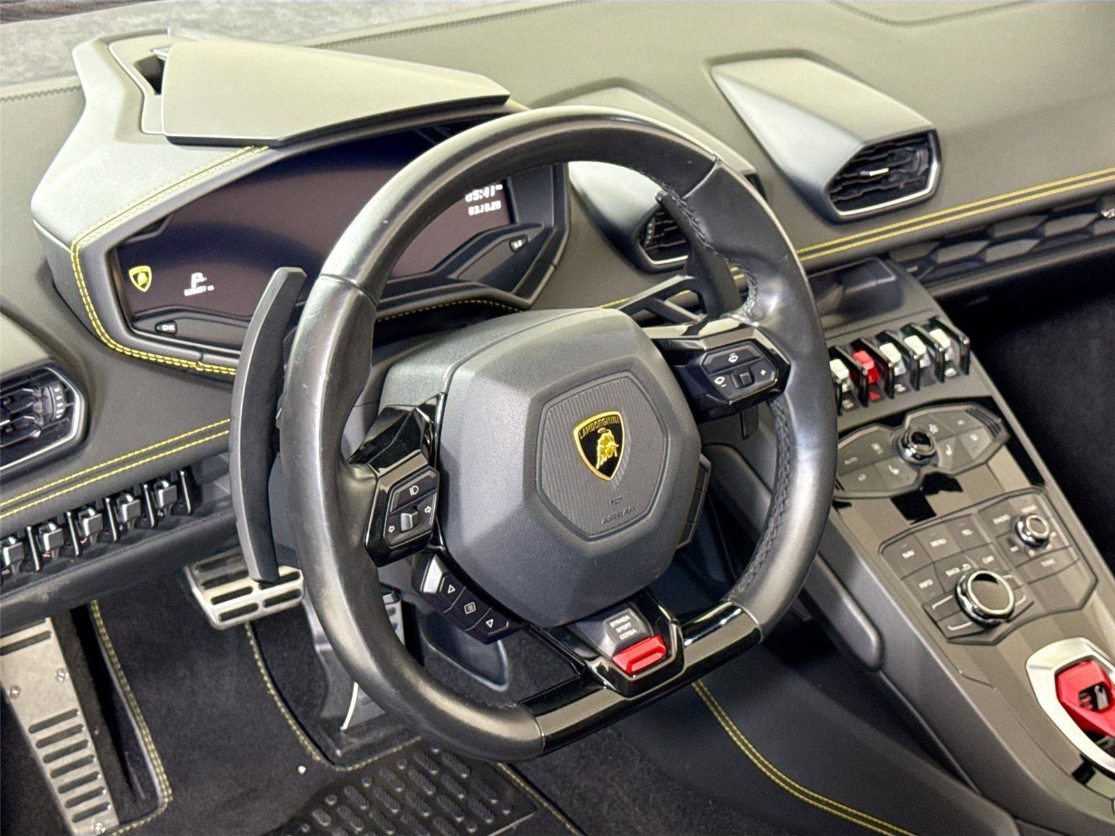 Used 2017 Lamborghini Huracan LP 610-4 image 16