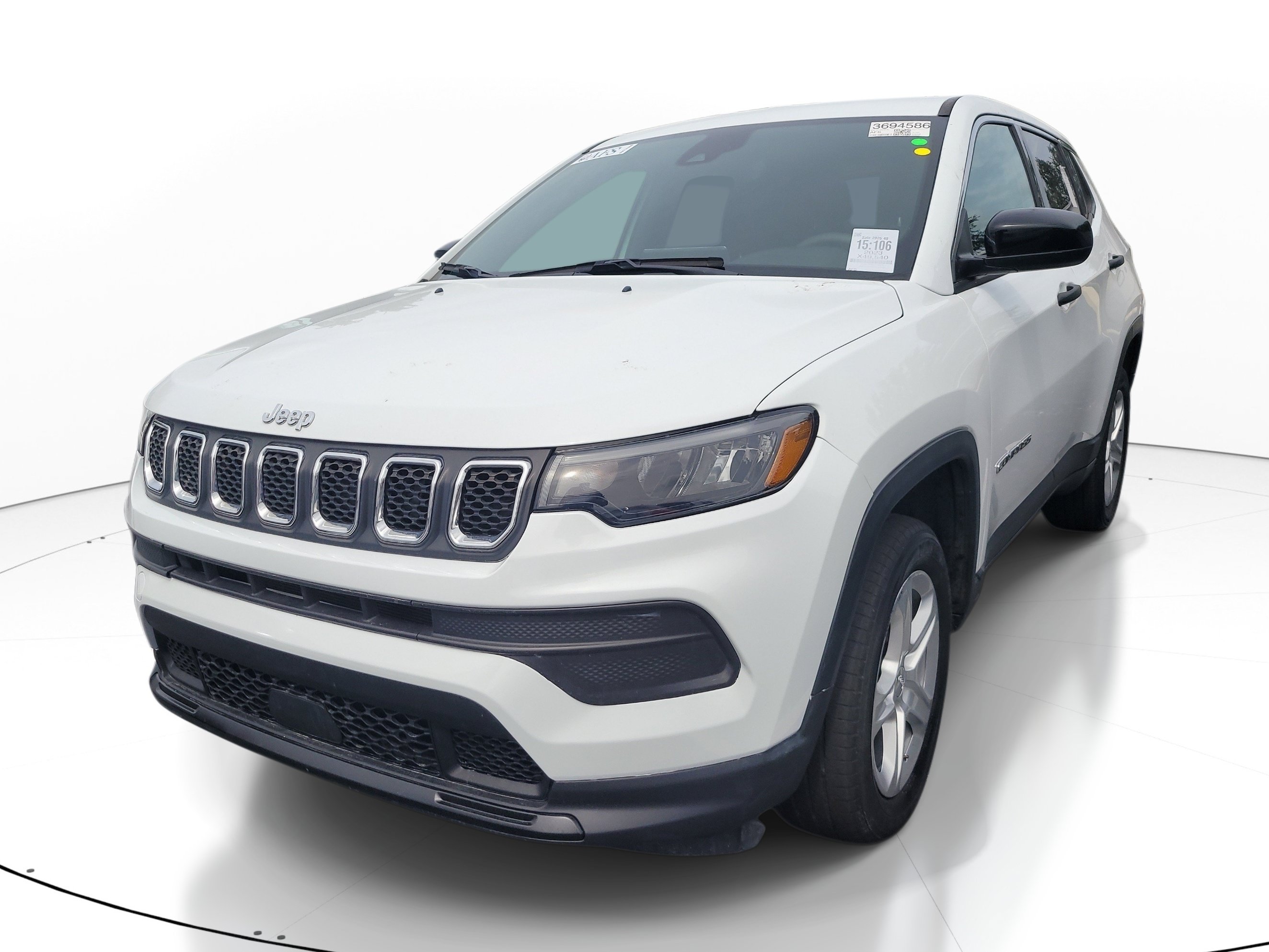 Used 2023 Jeep Compass Sport AWD/4WD image 3