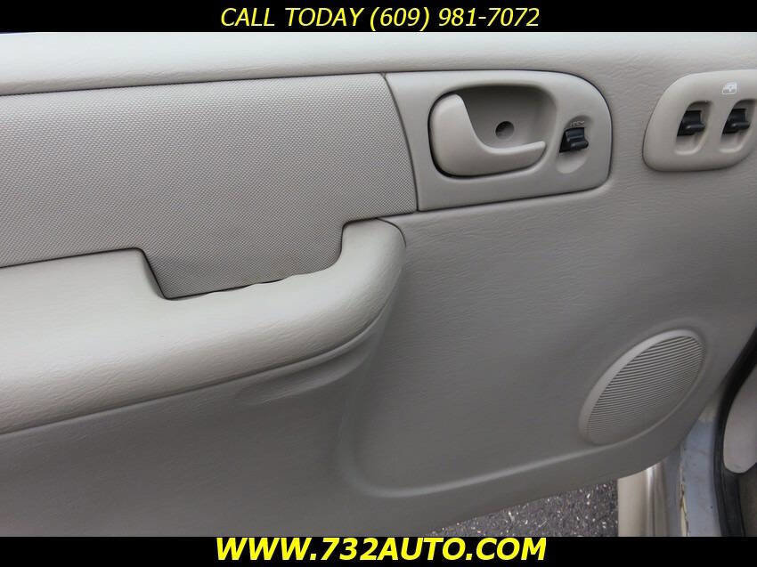 Used 2005 Dodge Grand Caravan SE w/ Popular Equipment Group I image 35