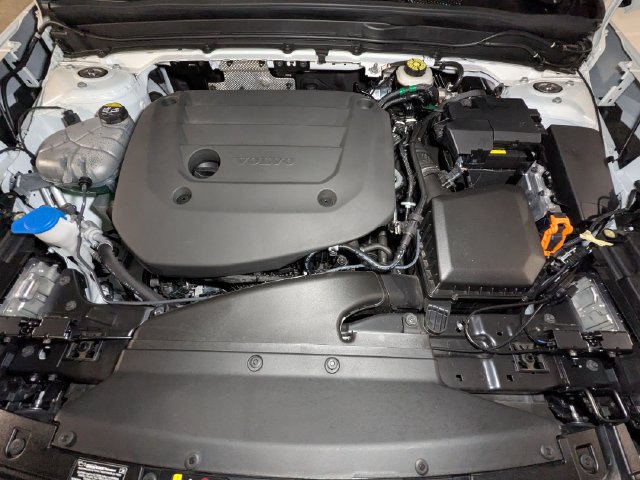 New 2025 Volvo XC40 B5 Core w/ Protection Package Premier AWD/4WD image 11
