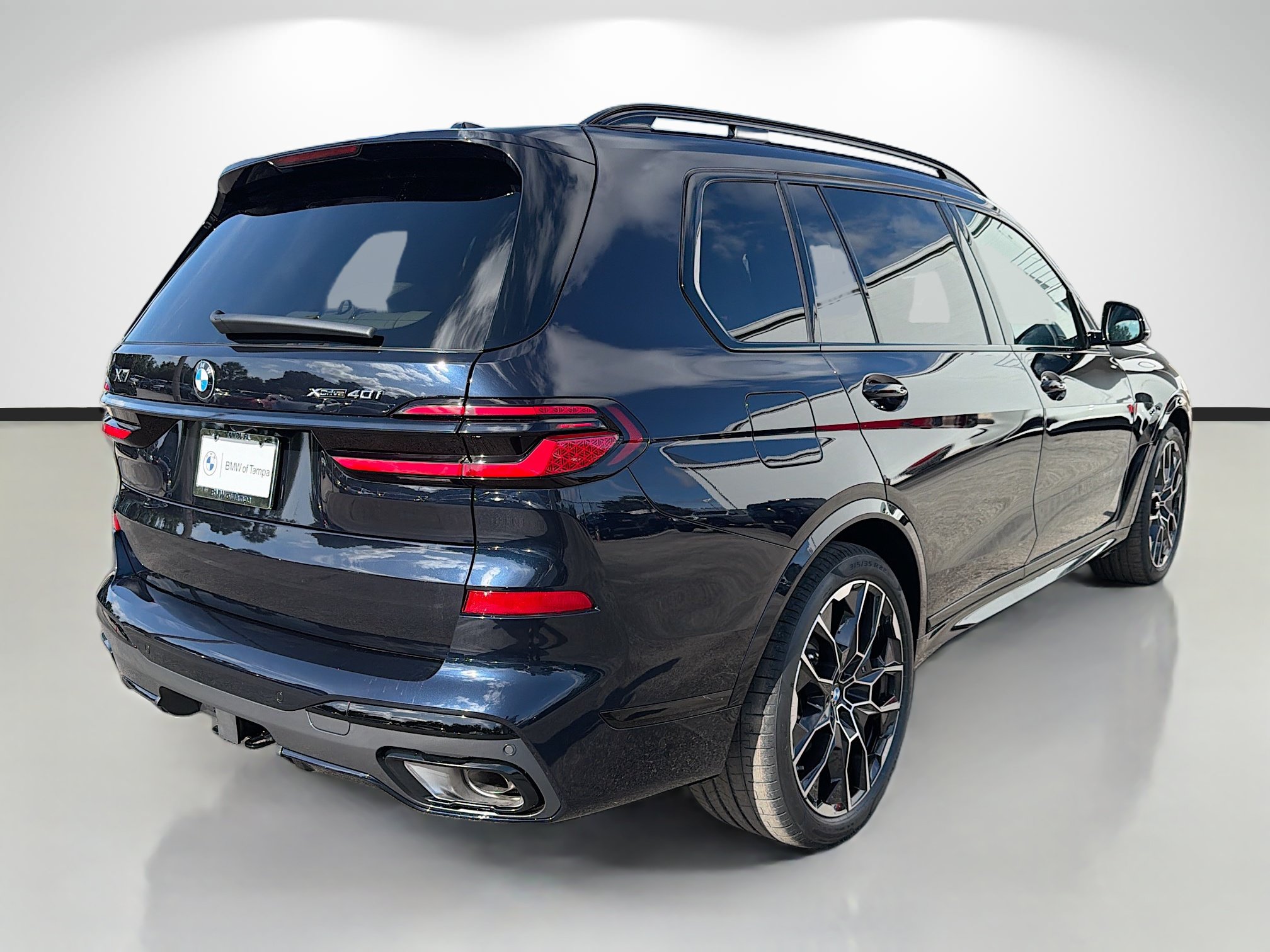 New 2027 BMW X7 xDrive40i w/ Executive Package AWD/4WD image 3