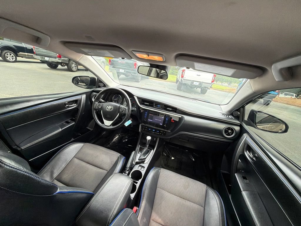 Used 2019 Toyota Corolla SE FWD image 13