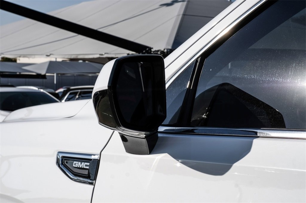 Used 2021 GMC Yukon XL SLT image 44
