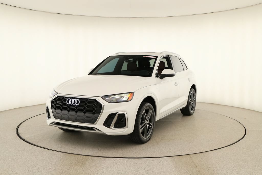 Certified 2024 Audi Q5 e Premium w/ Convenience Package AWD/4WD image 12