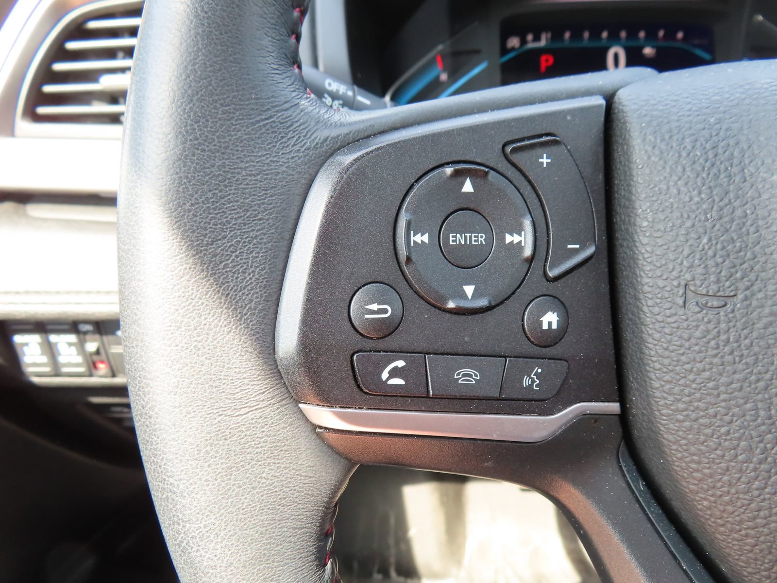 Used 2023 Honda Odyssey Sport image 18
