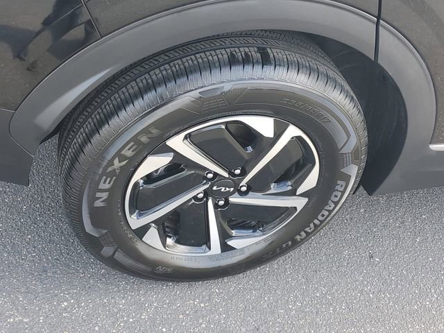 Certified 2023 Kia Sportage LX image 5