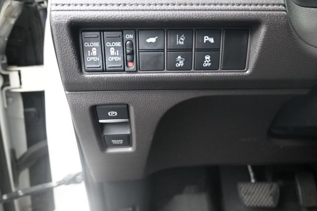 Used 2019 Honda Odyssey Elite image 12