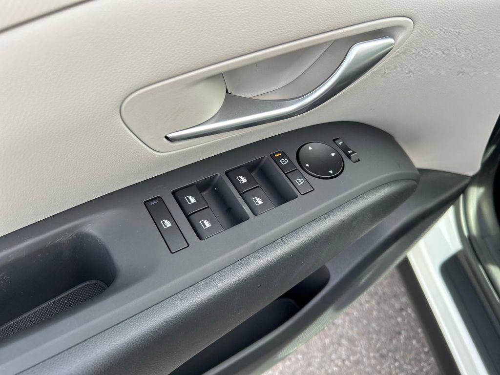 New 2026 Hyundai Tucson SEL image 14