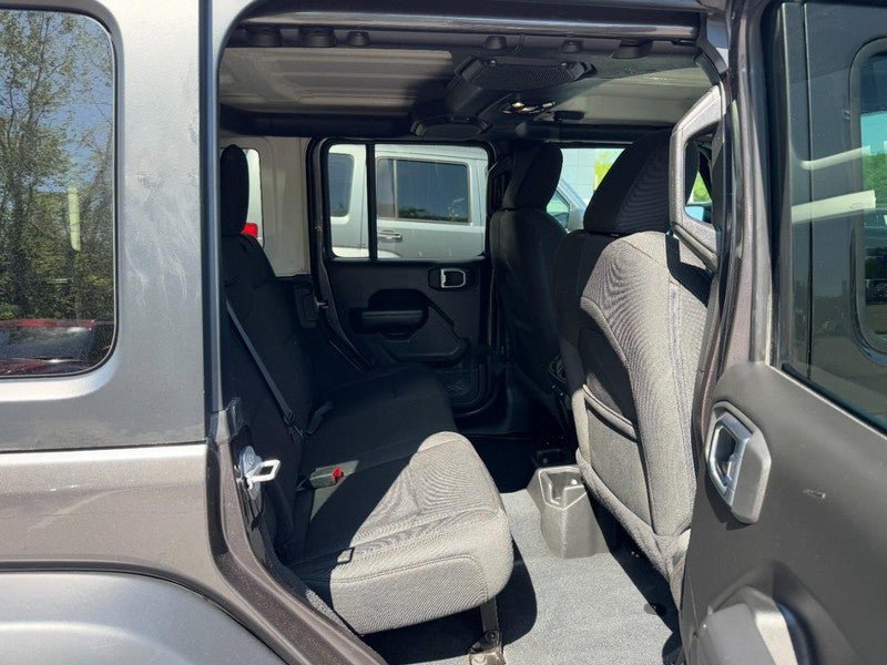 Used 2022 Jeep Wrangler Unlimited Sport AWD/4WD image 10