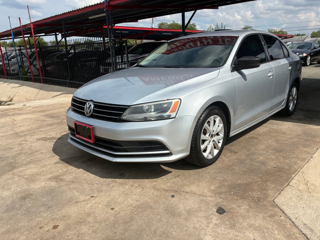 Used 2015 Volkswagen Jetta SE FWD image 1