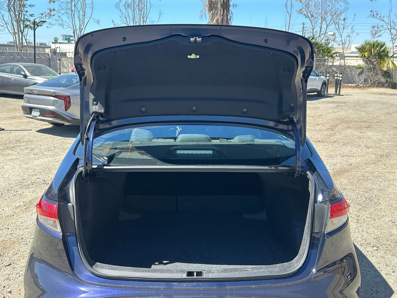 Used 2025 Toyota Corolla LE image 29