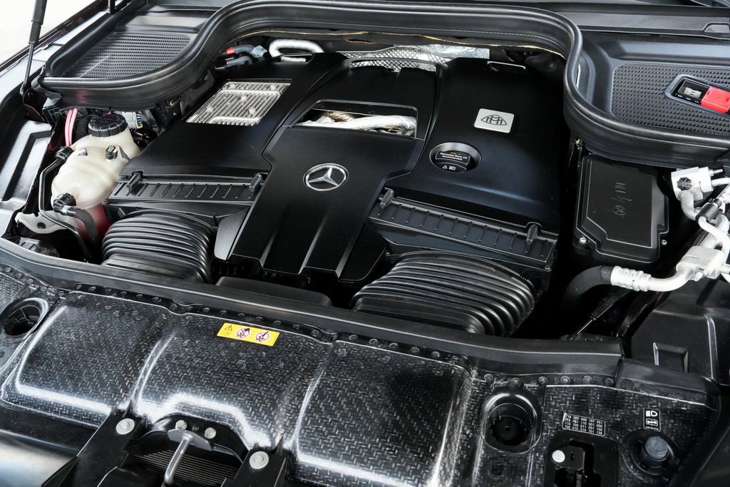 Used 2023 Mercedes-Benz Maybach GLS 600 4MATIC image 93