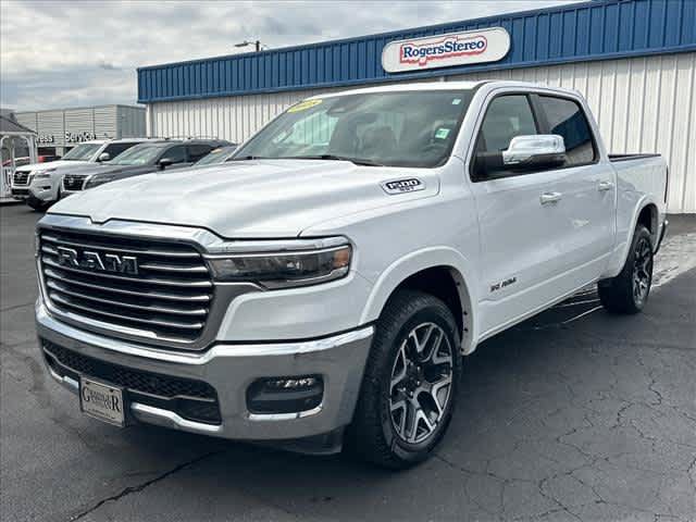 Used 2025 RAM 1500 Laramie AWD/4WD image 7