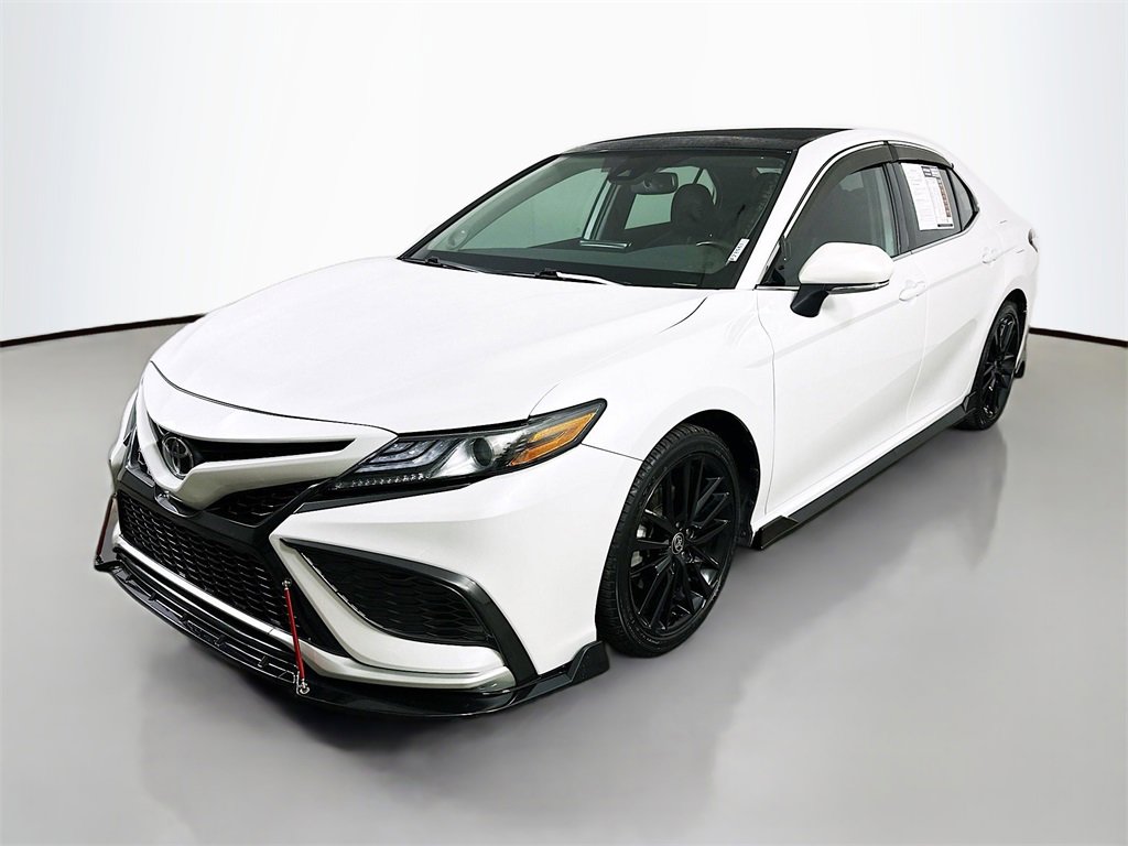 Used 2021 Toyota Camry XSE w/ Navigation Package image 3