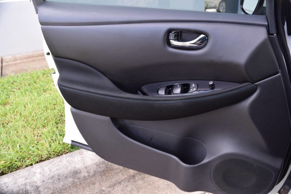 Used 2022 Nissan Leaf SV image 70