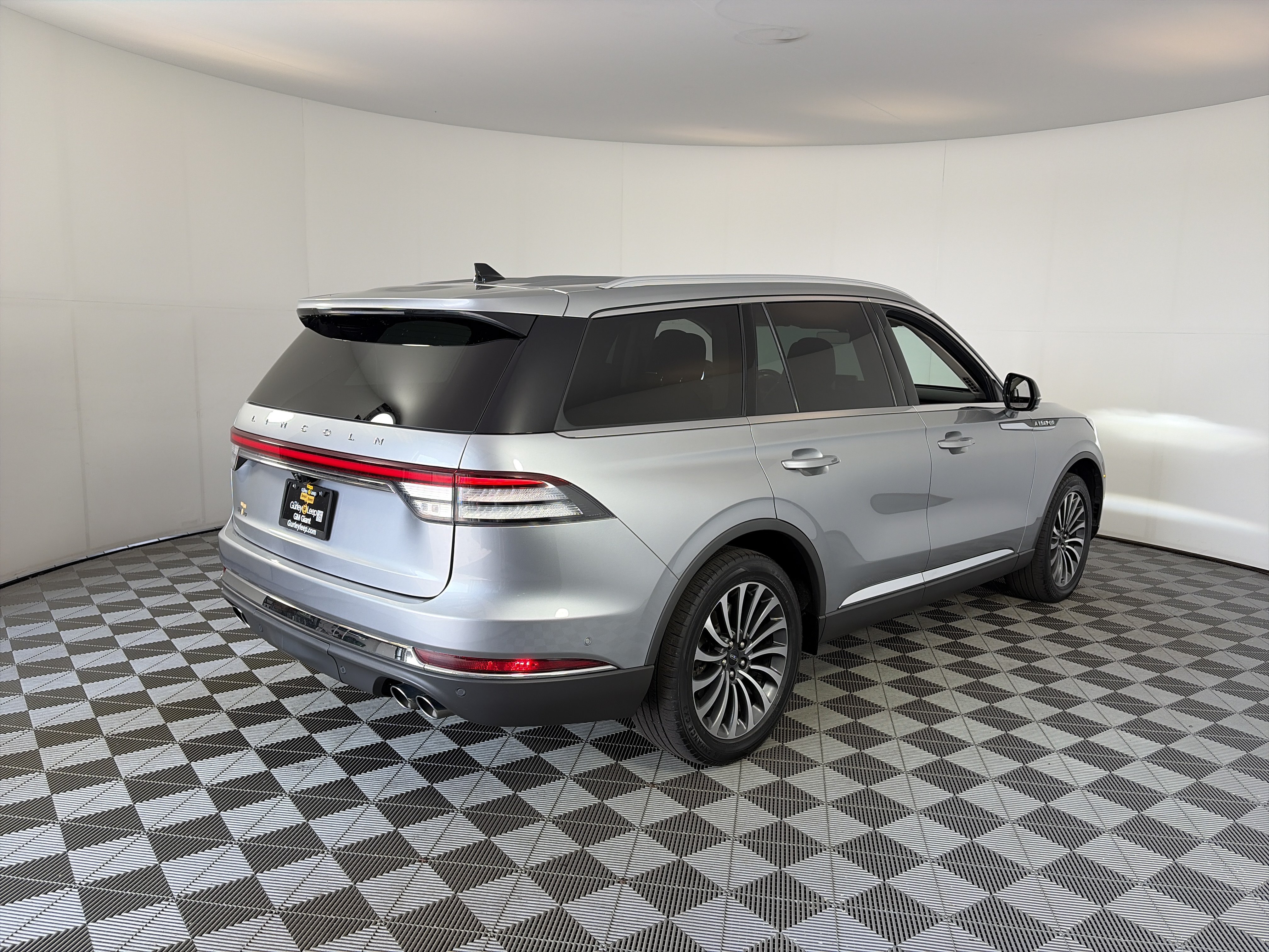 Used 2021 Lincoln Aviator Reserve w/ Equipment Group 201A AWD/4WD image 11