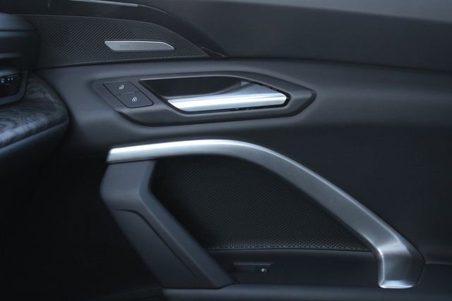 Used 2025 Audi Q5 Premium Plus w/ Premium Plus AWD/4WD image 20