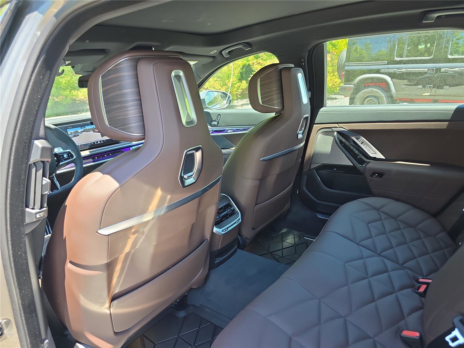 New 2026 BMW 740i xDrive AWD/4WD image 17
