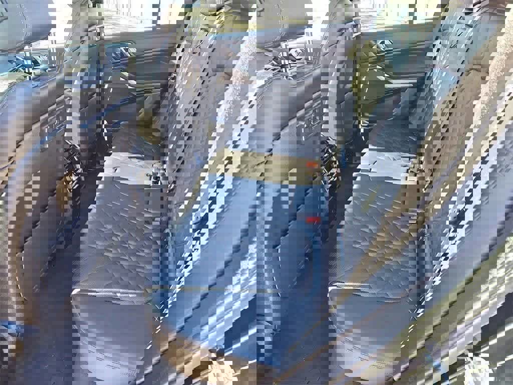 Used 2023 BMW X5 xDrive40i w/ Premium Package image 34