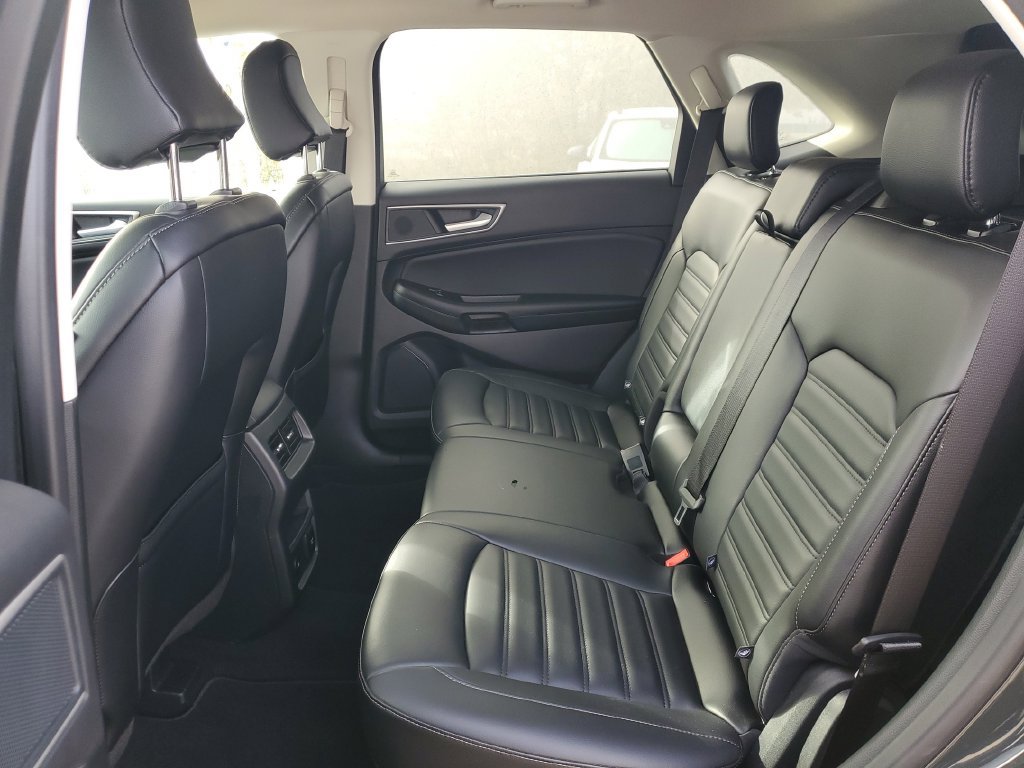 Certified 2024 Ford Edge SEL w/ Convenience Package AWD/4WD image 17