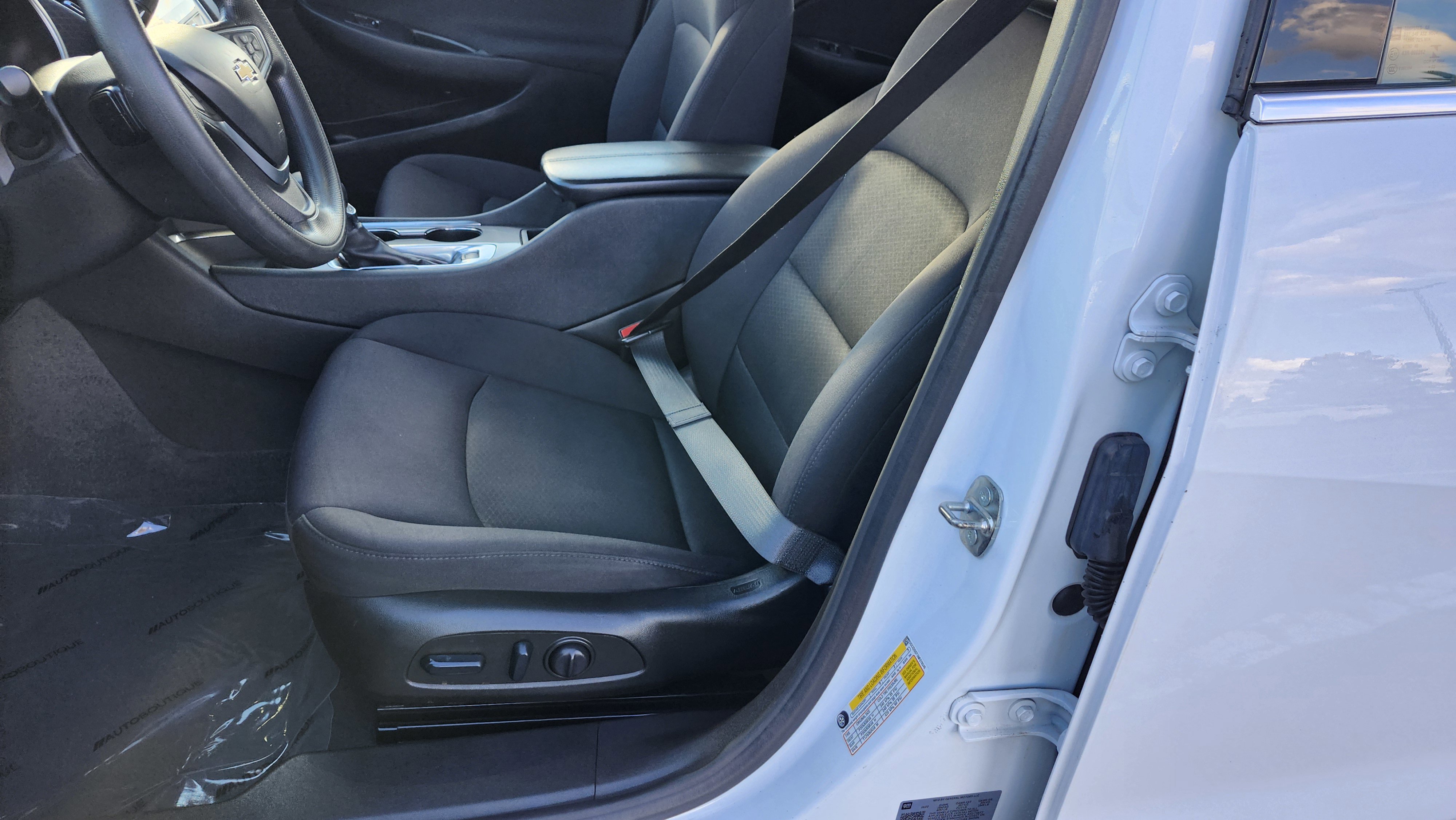 Used 2022 Chevrolet Malibu LT image 16