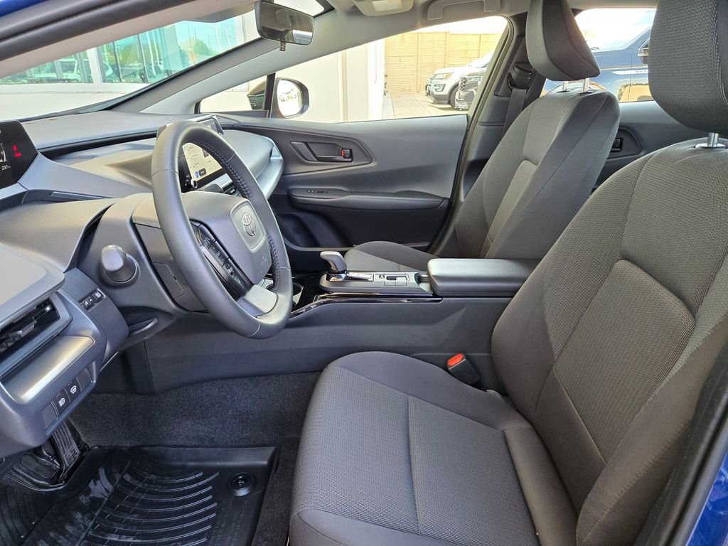 Used 2026 Toyota Prius LE image 9