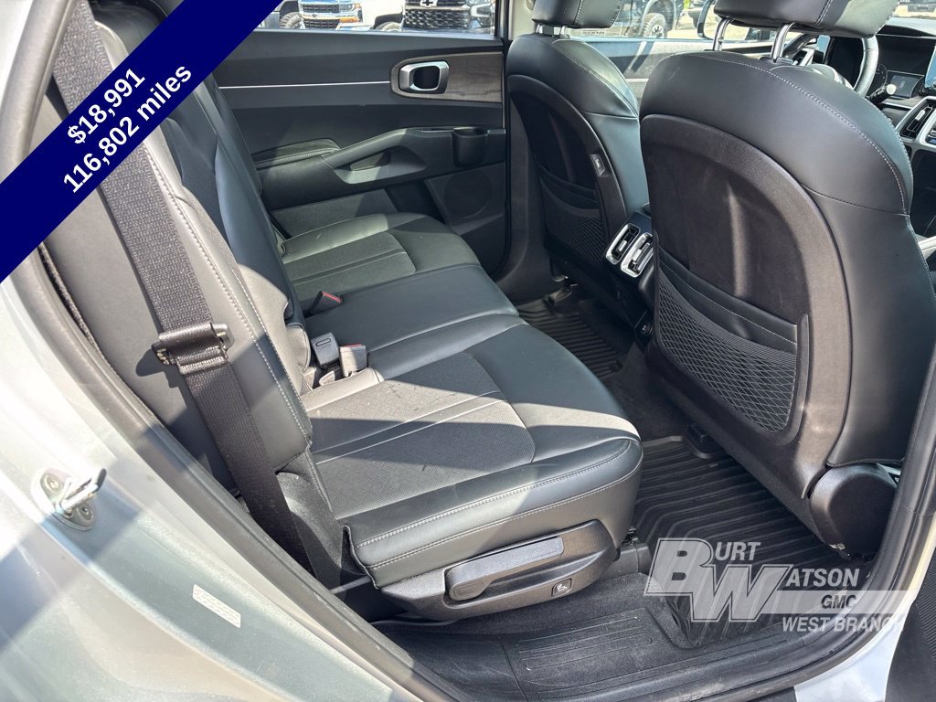 Used 2022 Kia Sorento S w/ Panoramic Sunroof Package AWD/4WD image 14