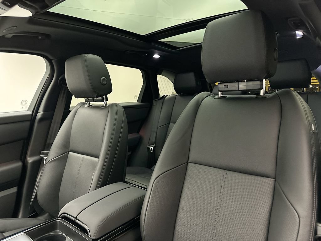 Certified 2026 Land Rover Range Rover Velar S AWD/4WD image 9