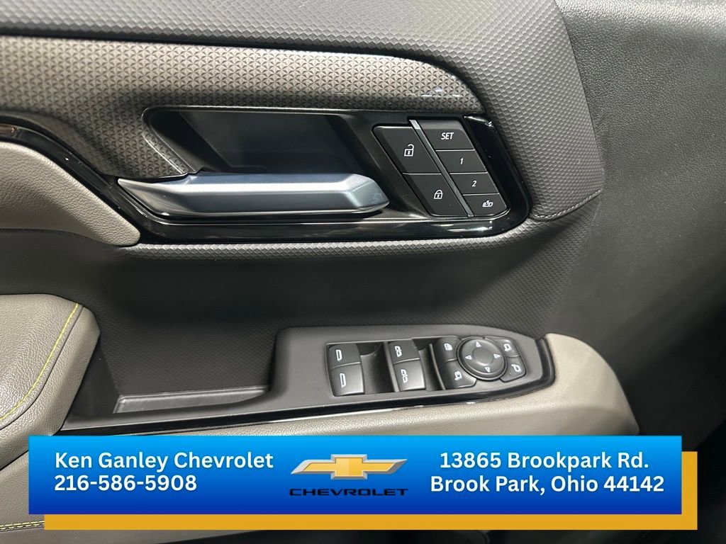 Certified 2023 Chevrolet Silverado 1500 ZR2 AWD/4WD image 8