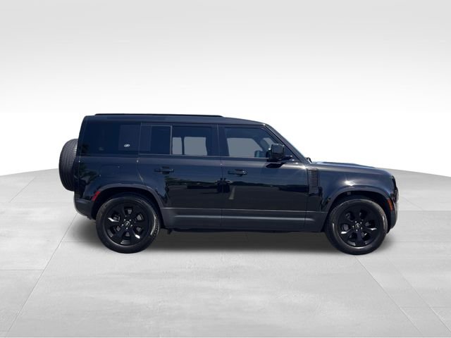 Used 2023 Land Rover Defender 110 SE AWD/4WD image 6