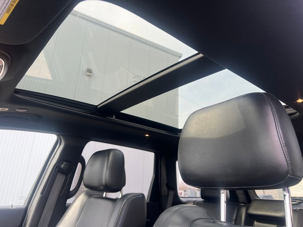 Used 2019 Jeep Grand Cherokee Limited w/ Luxury Group II image 24