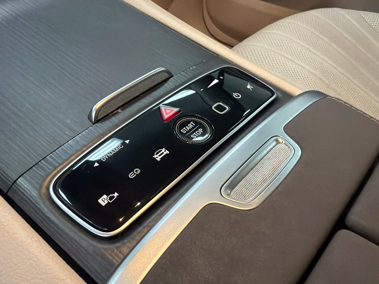 Certified 2023 Mercedes-Benz EQS 580 4MATIC SUV image 32