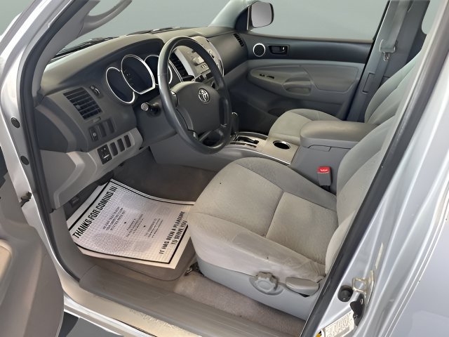 Used 2006 Toyota Tacoma PreRunner w/ SR5 Pkg #2 RWD image 7