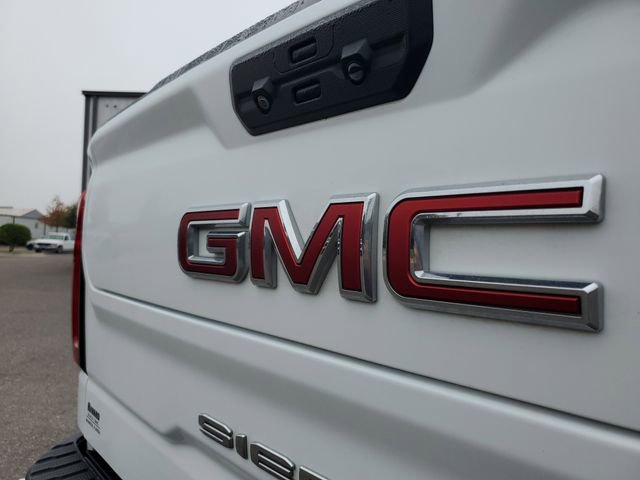 Used 2023 GMC Sierra 1500 AT4 w/ AT4 Premium Package image 6
