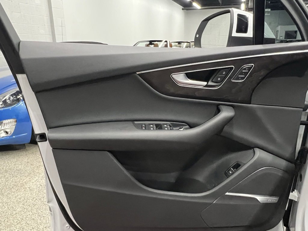 Used 2020 Audi Q7 3.0T Premium Plus w/ Premium Plus Package image 15