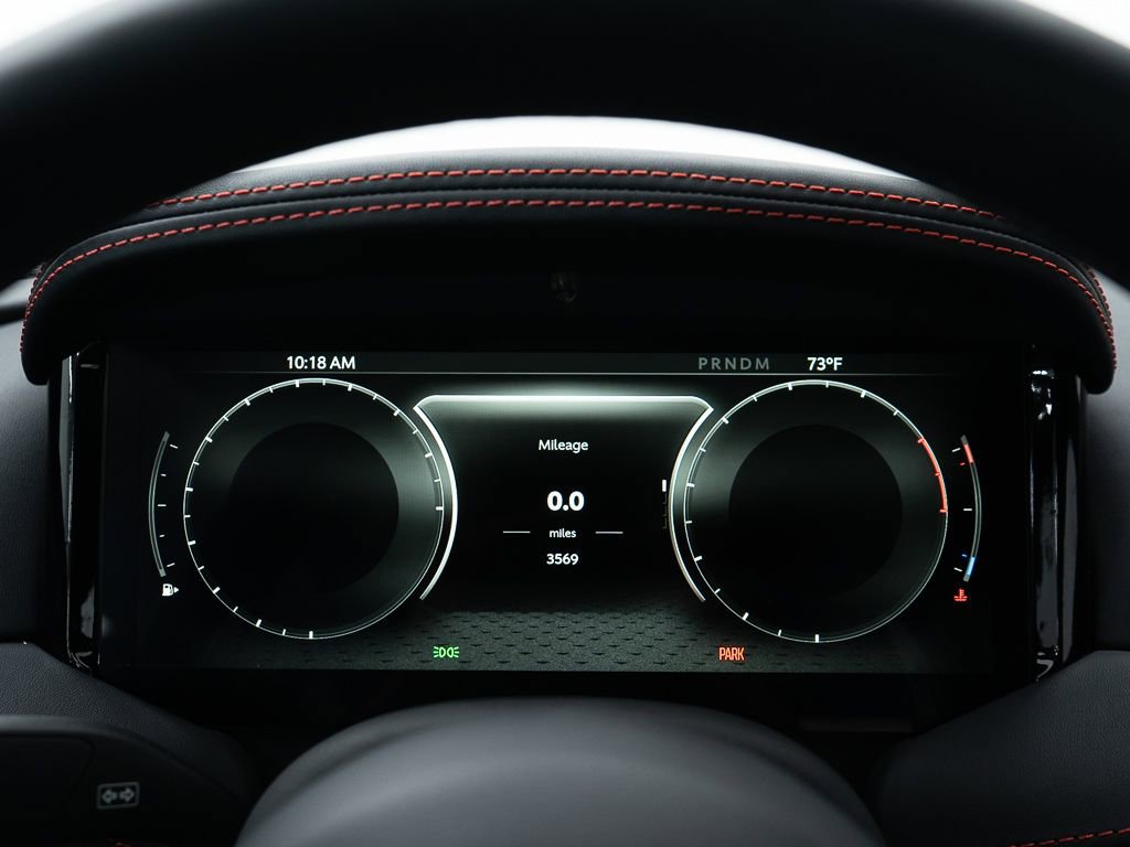 Used 2025 Aston Martin DB12 Coupe image 26