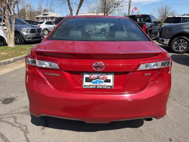 Used 2014 Toyota Camry SE image 5
