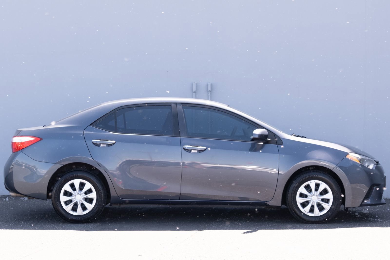 Used 2015 Toyota Corolla L FWD image 19