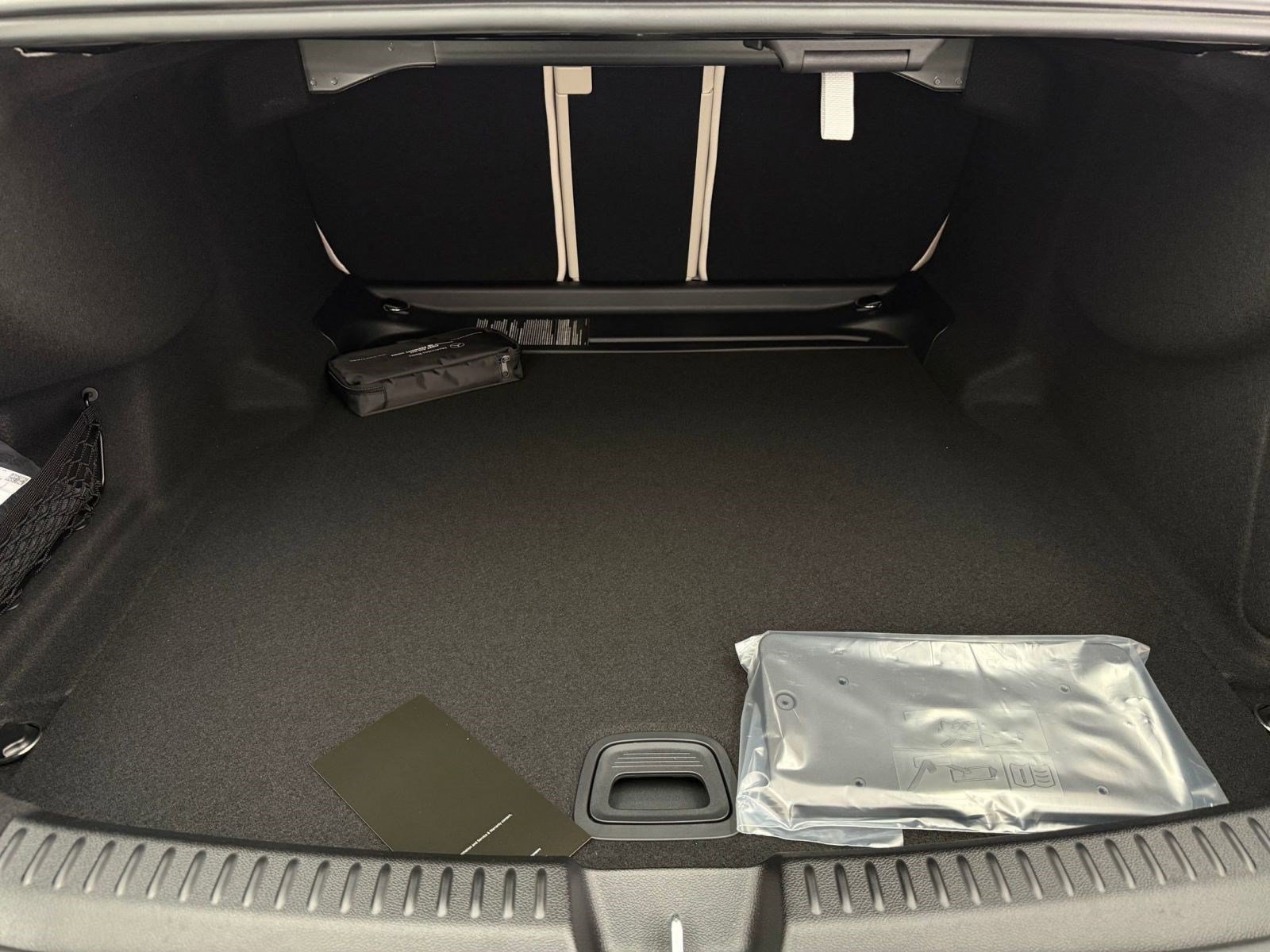 New 2026 Mercedes-Benz E 350 Sedan image 31
