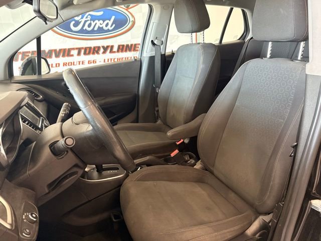 Used 2018 Chevrolet Trax LS FWD image 15