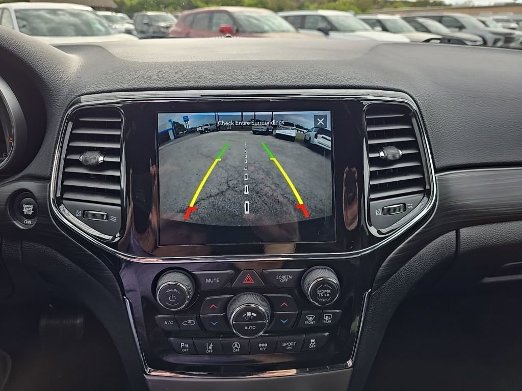 Used 2022 Jeep Grand Cherokee Laredo X image 22