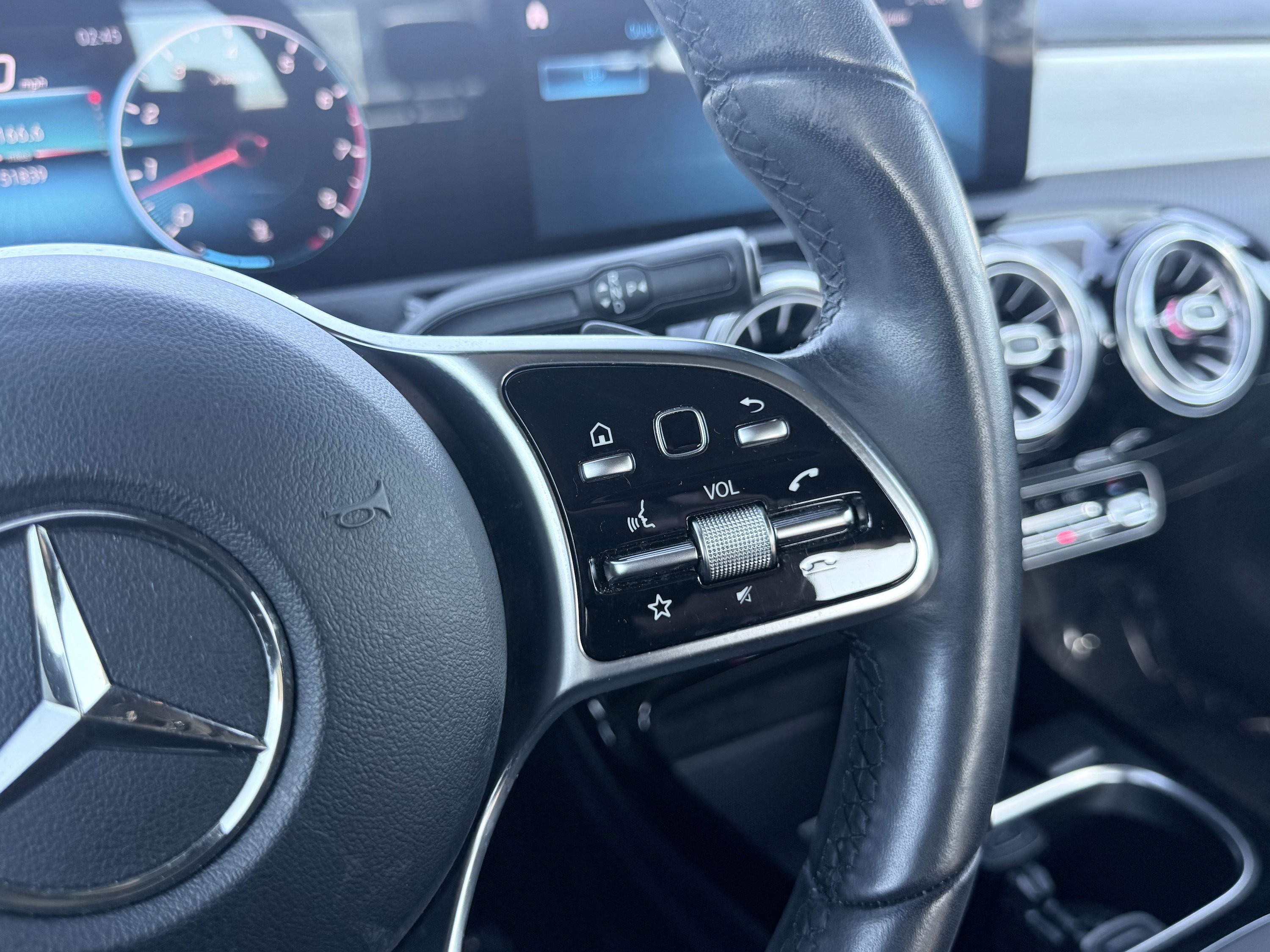 Used 2021 Mercedes-Benz A 220 image 42