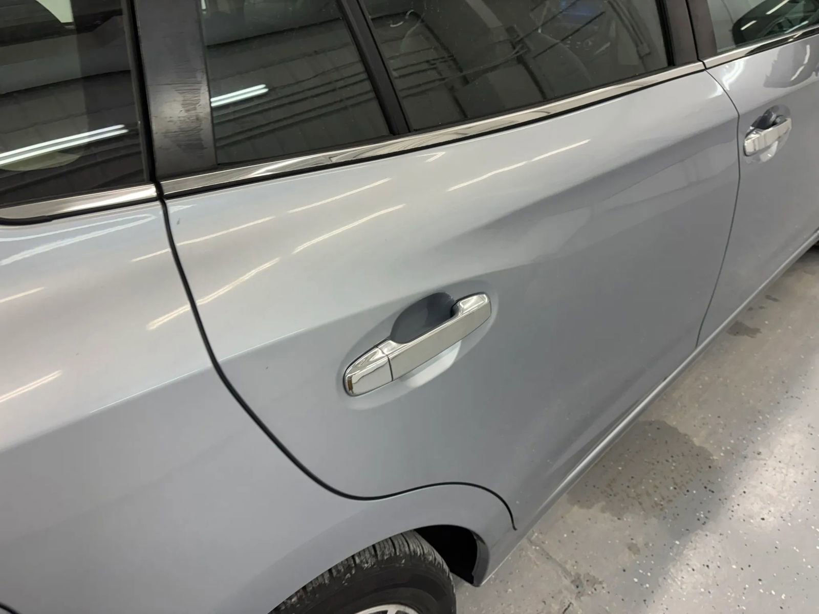 Used 2017 Subaru Impreza 2.0i Limited image 22