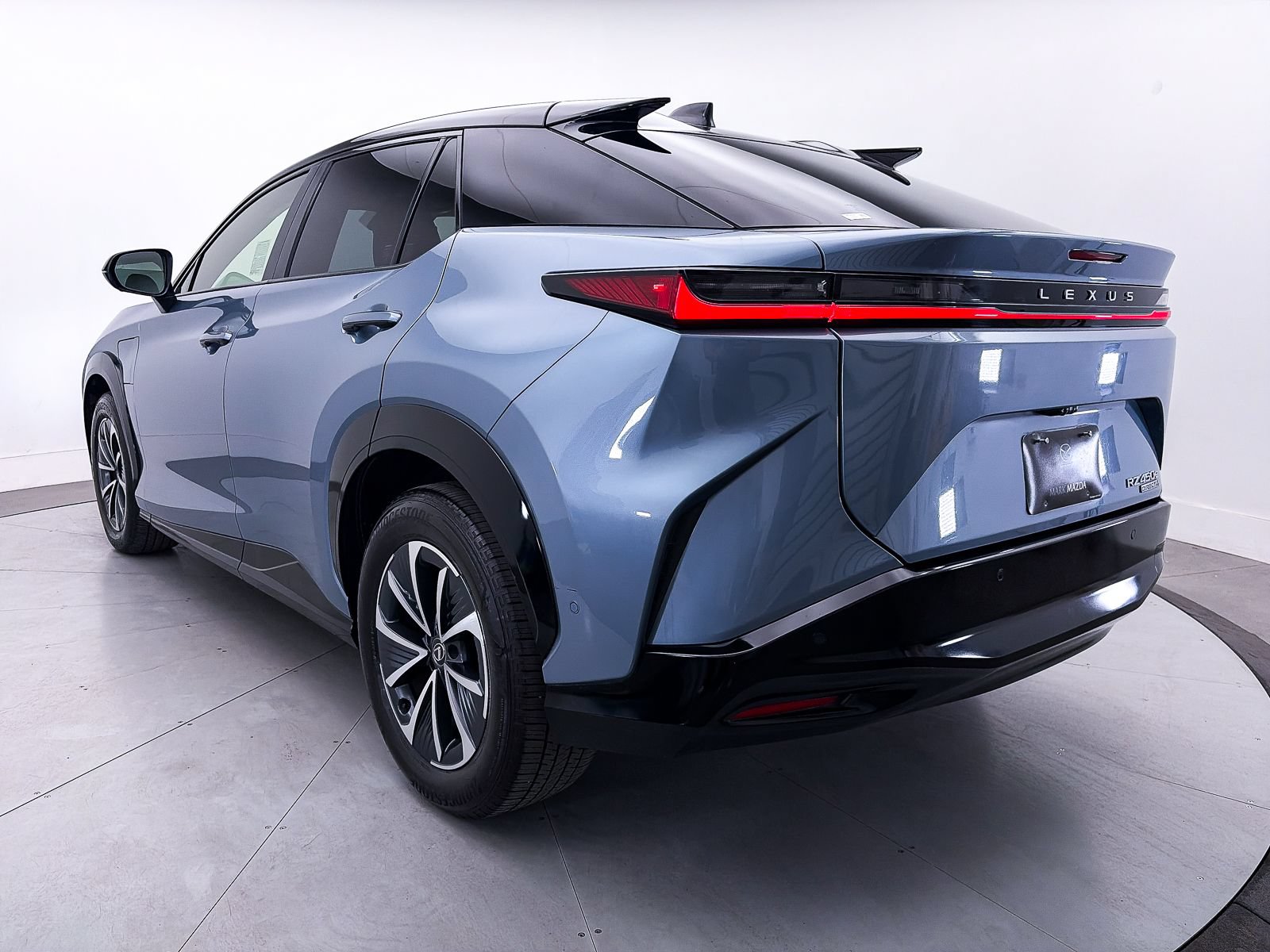 Used 2023 Lexus RZ 450e Premium w/ Technology Package AWD/4WD image 15
