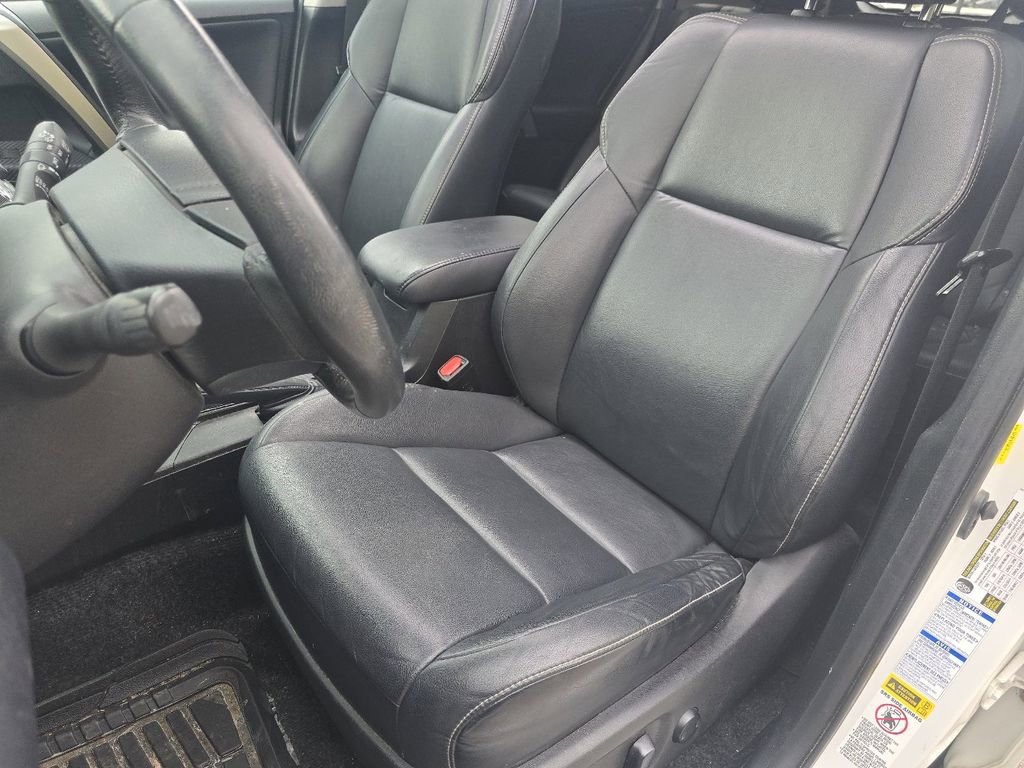 Used 2014 Toyota RAV4 Limited w/ Technology Package AWD/4WD image 23