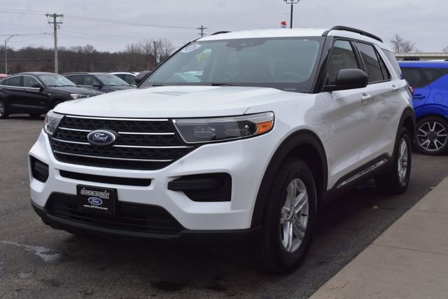 Used 2023 Ford Explorer XLT image 11