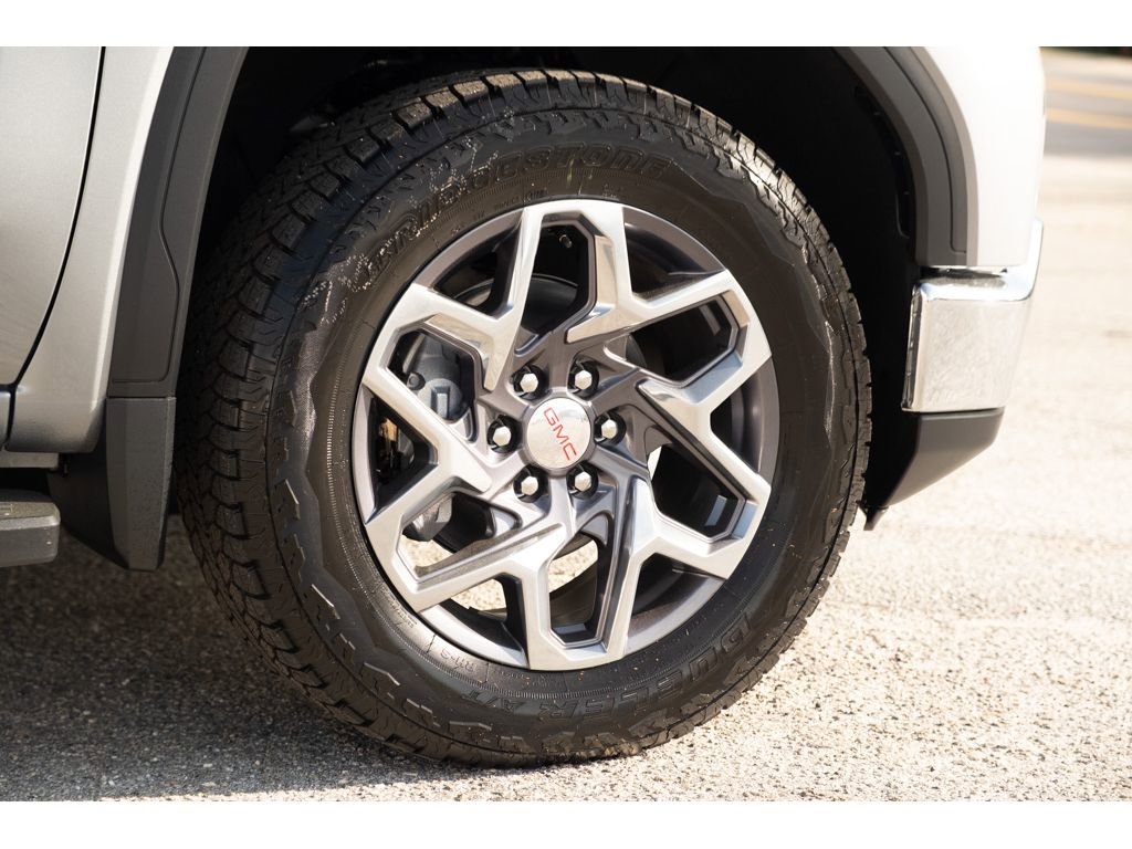 New 2026 GMC Sierra 1500 SLT image 10