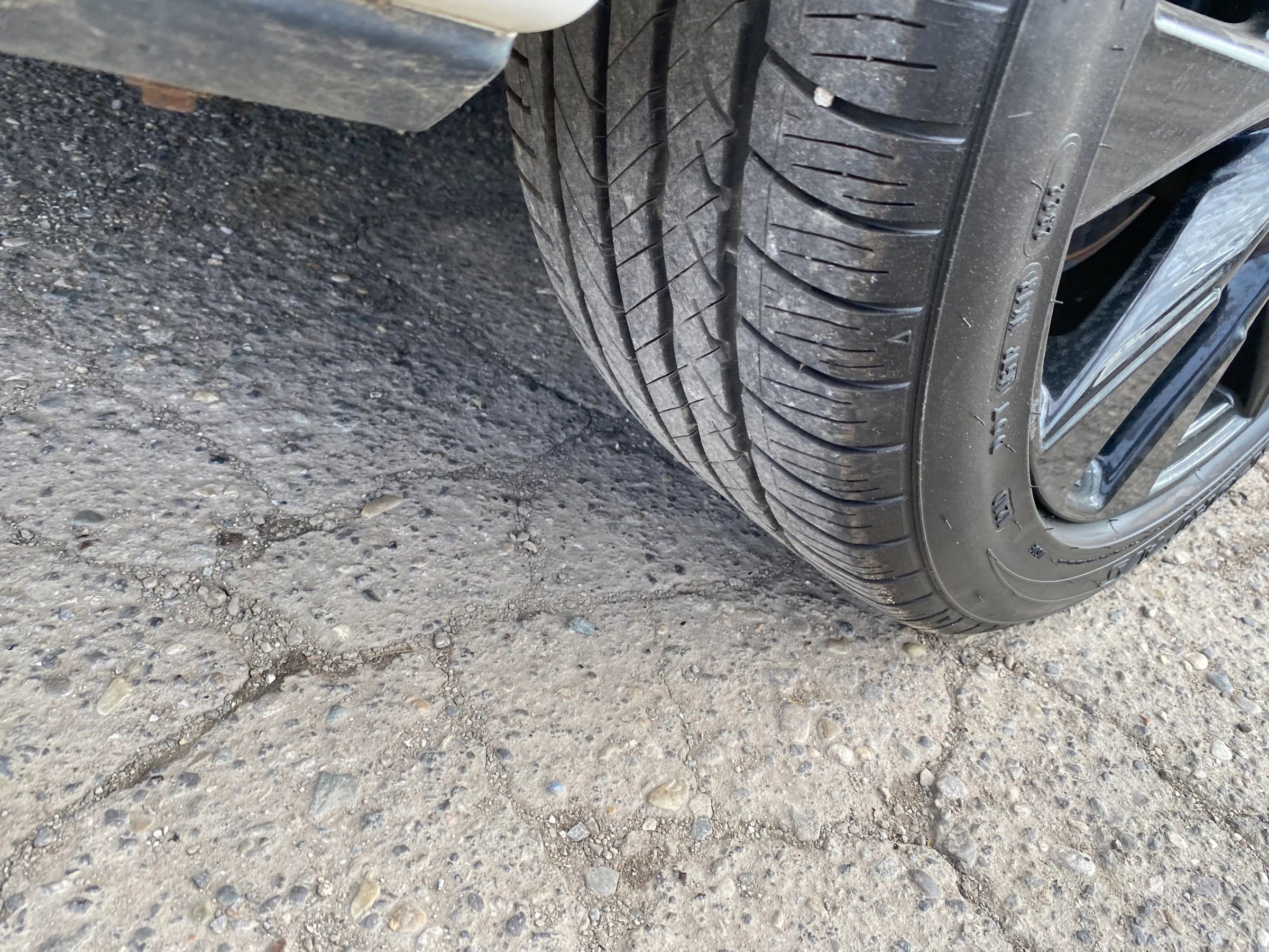 Used 2018 Nissan Sentra SR w/ SR Midnight Edition Package image 30