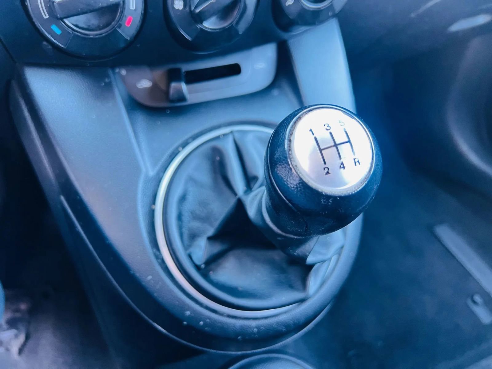 Used 2012 MAZDA MAZDA2 Sport image 28